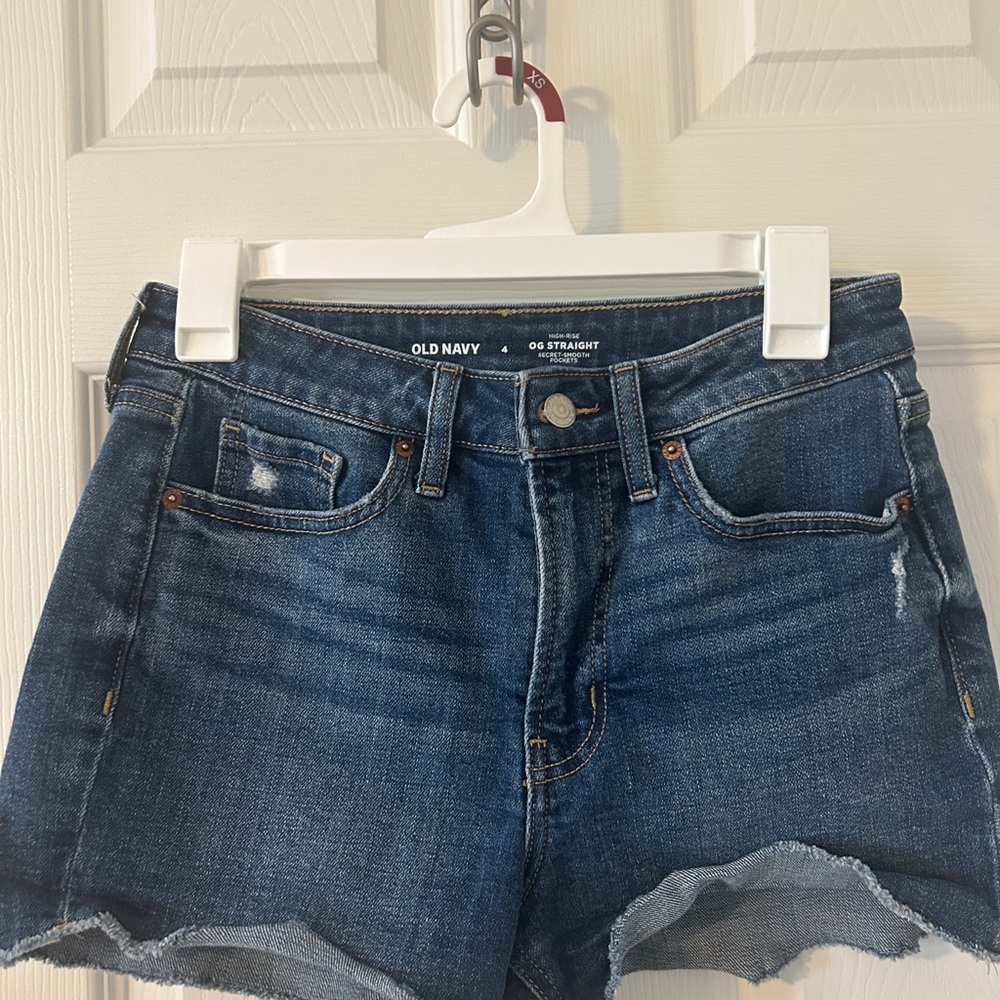 Old Navy Women's high rise shorts